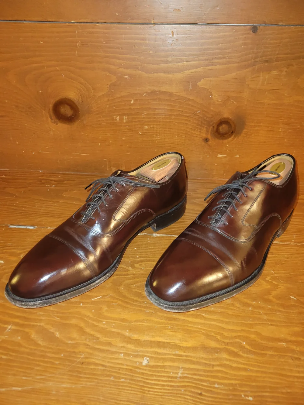 Johnston & Murphy Burgundy Cap-Toe Oxford Dress Shoes